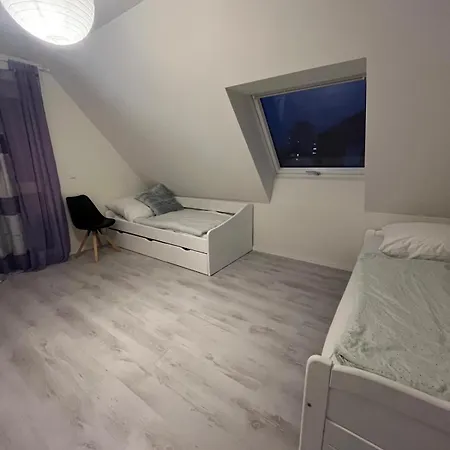 Ferienwohnung, Og ロイトリンゲン